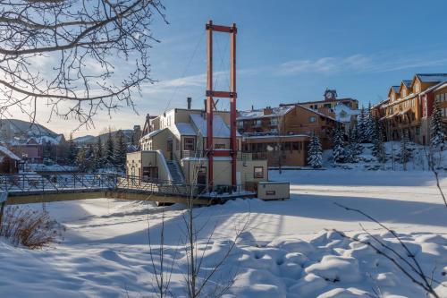 Water House on Main Street - image 10