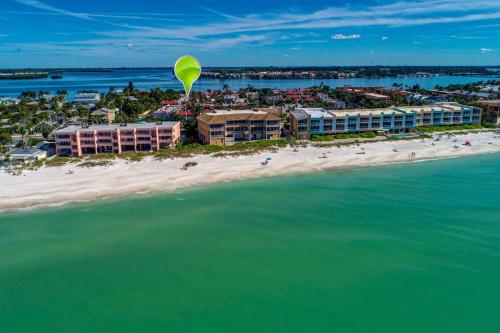 Anna Maria Island Runaway Tropical Escape in Bradenton Beach, USA