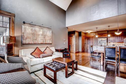 Water House on Main Street in วอริเออร์ มาร์ค