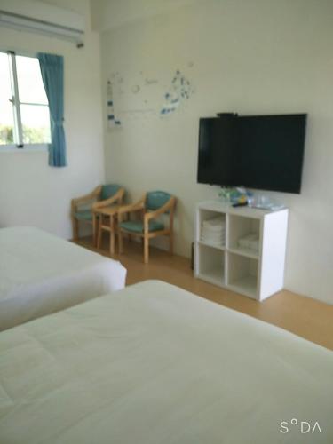 2 double beds