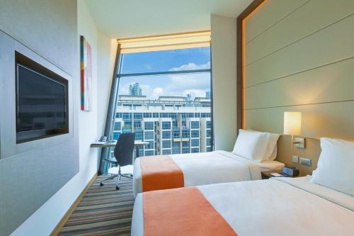room detail thumbnail 1