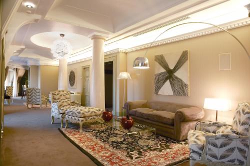 Hotel Carlton - image 5