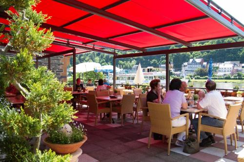Restaurante, Hotel Vier Lowen in Traben -Trarbach