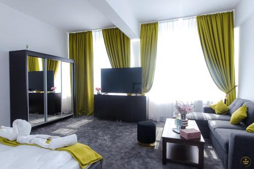 Antari Hotel - image 2