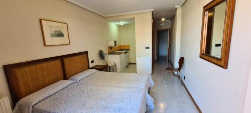 Apartamentos Laredo-Playa - image 11
