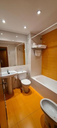 Apartamentos Laredo-Playa - image 7