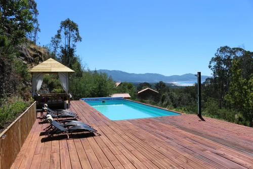 11 bedrooms house with sea view private pool and jacuzzi at San Cibran gîte à louer Castrelo