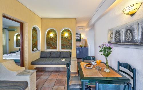 Hotel Castle Suites - image 2