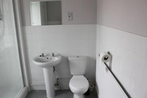 Brookside Lodge - image 6
