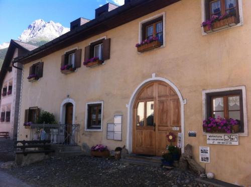  Chasa Brunold (Dachmaisonette-WG No.3) in Scuol