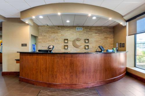 Comfort Inn & Suites Macon West