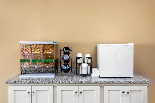 贝尔顿爱科诺酒店 - 堪萨斯城南部 贝尔顿爱科诺酒店 - 堪萨斯城南部