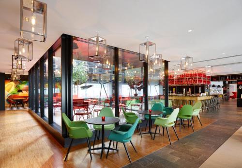 citizenM Paris Gare de Lyon - image 11