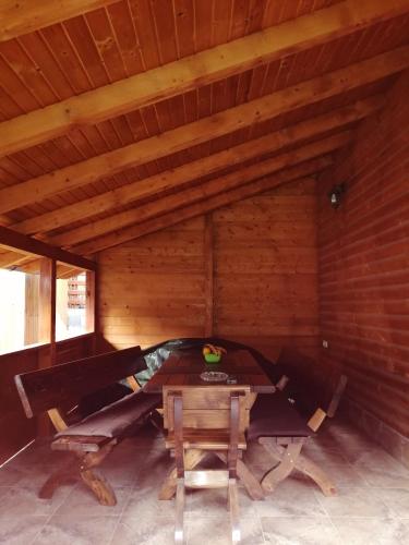 Balkons/terase, Cabana Dan in Jina