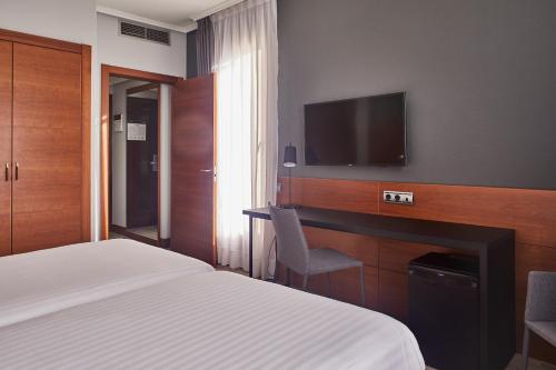 Hotel Silken Amara Plaza