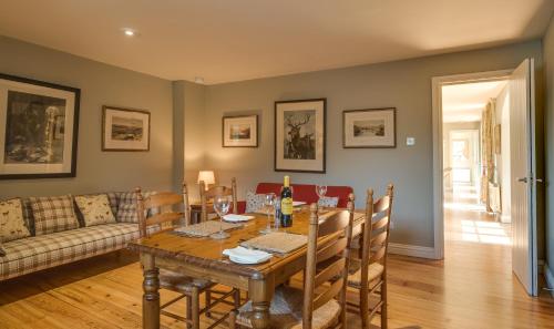 設施, Belle Isle Castle and Cottages in 恩尼斯基林市中心