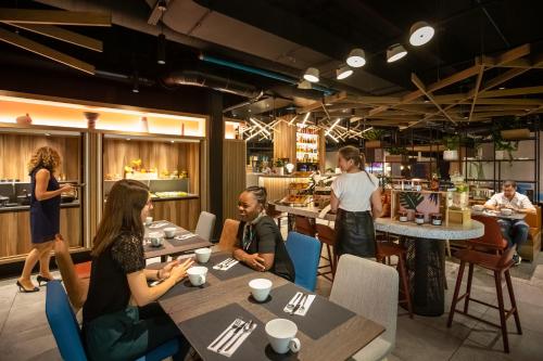 Novotel Strasbourg Centre Halles - image 8