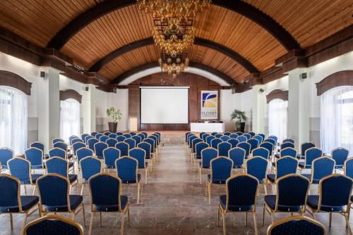 Hotel Floret - image 14