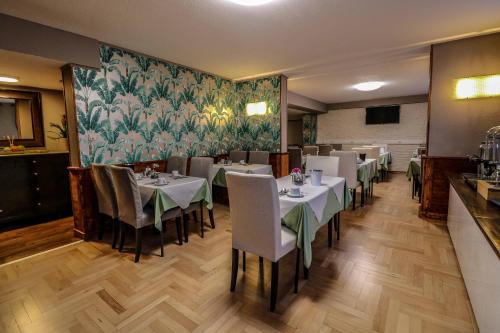 Garni Hotel Rödelheimer Hof - image 11