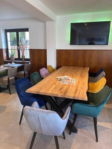 設施, Hotel B4 in 蘭河畔林堡