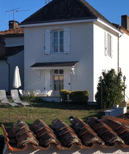 Gîte des Roses gîte à louer Gajoubert