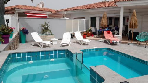 4 bedrooms house with private pool enclosed garden and wifi at San Bartolome de Tirajana gîte à louer Campo de Golf Maspalomas