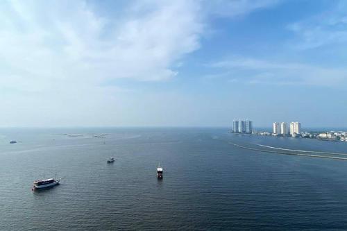 Sea View Condominium close to Airport