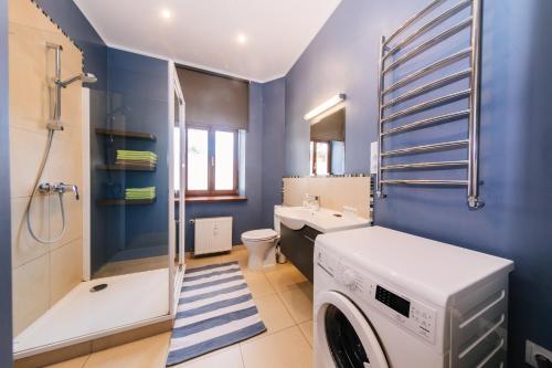 2 bedrooms, 4 beds