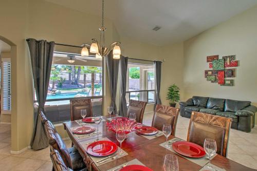 Chandler Retreat with Pool, Hot Tub and Grill! in ซันเลค