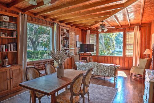 Open Gates Bed & Breakfast in ดาเรียน (จอร์เจีย)