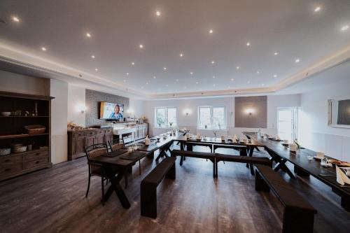 Restaurant, RobrookS Hotel Garni in Hiddenhausen