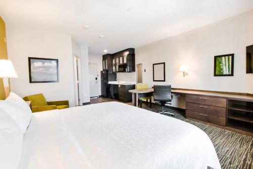 Candlewood Suites West Edmonton - Mall Area By IHG - image 5