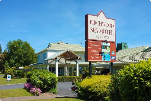 Birchwood Spa Motel The 4-star Birchwood Spa Motel offers comfort and convenience whether youre on business or holiday in Rotorua. Offering a variety of facilities and services, the property provides all you need for a 