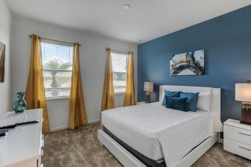 6BR Mansion - Family Resort - Private Pool, Games and More!