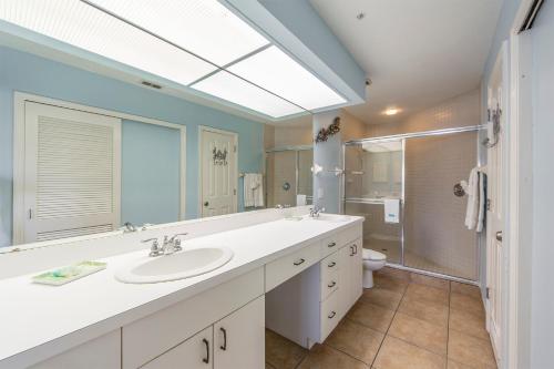204 Crimson Condos - image 2