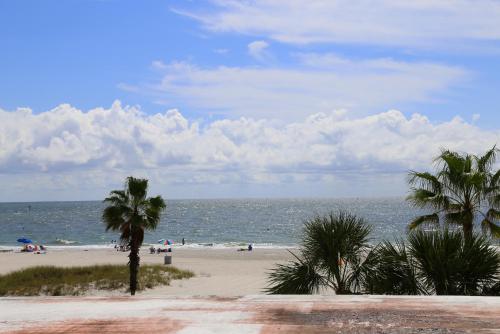 331 Surf Song Resort - image 6