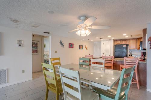 Beachfront Complex - 2b 2b - Beach Place #302 detail