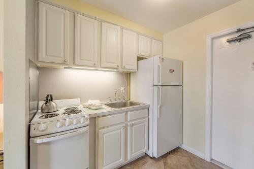 335 Surf Song Resort - image 6