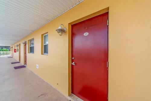 335 Surf Song Resort - image 18