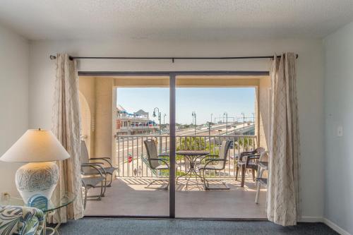 204 Beach Place Condos - image 6