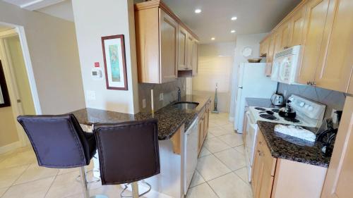 413 Madeira Norte Condo - image 2