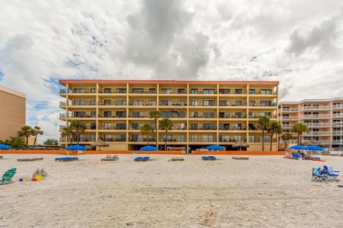 104 Las Brisas Condo
