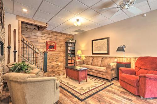 Mtn Escape Hot Tub Game Room BBQ and More! - image 5