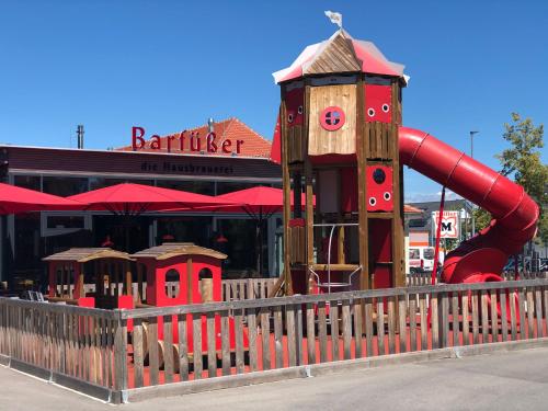 Étterem, Ferienwohnung am Seepark in Pfullendorf
