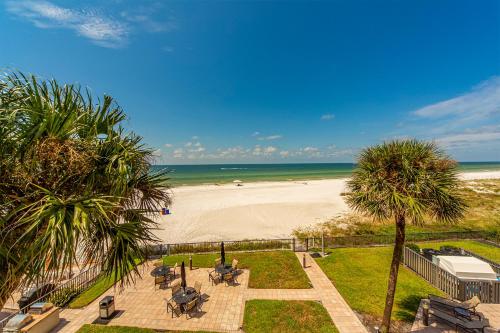 301 The Shores Condo - image 4