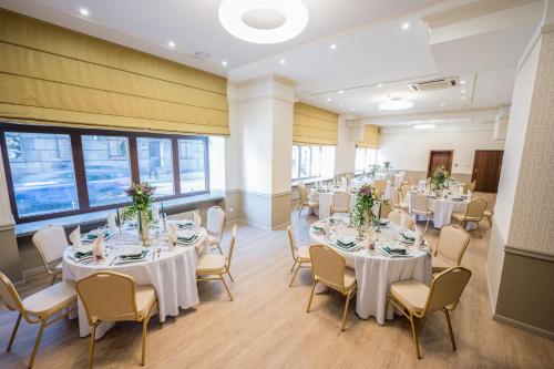 ศูนย์ธุรกิจ, โรงแรมยูโรเปสกี (Hotel Europejski) in โรคลอว์