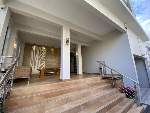 The Monalysa Suites & Residence