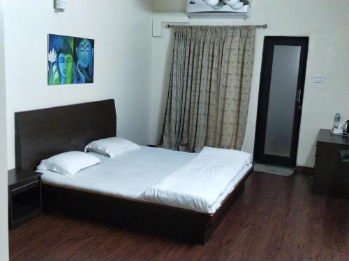 Apple Tree Apartments Koregaon Park