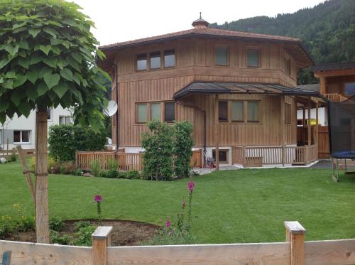 B&B Itter - Ferienhaus Oktogon - Bed and Breakfast Itter