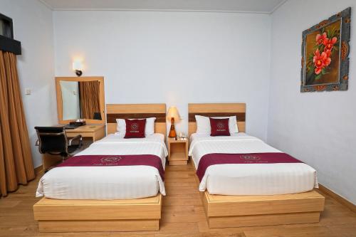 Deluxe Double or Twin Room image 4